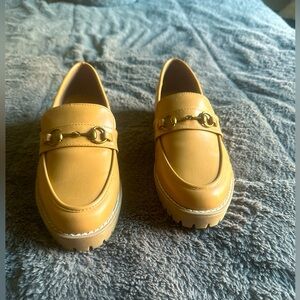 NWOT a new day loafers/slip on